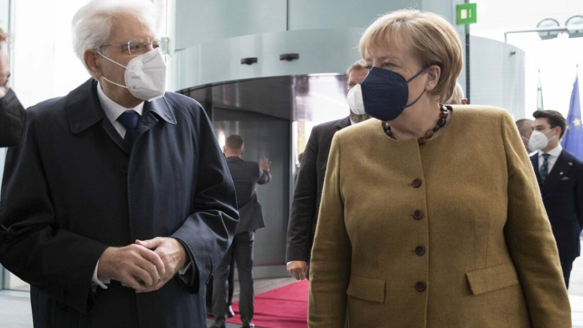 Mattarella “L’Unione Europea dovrà essere più forte e coesa” Mattarella “L’Unione Europea dovrà essere più forte e coesa”