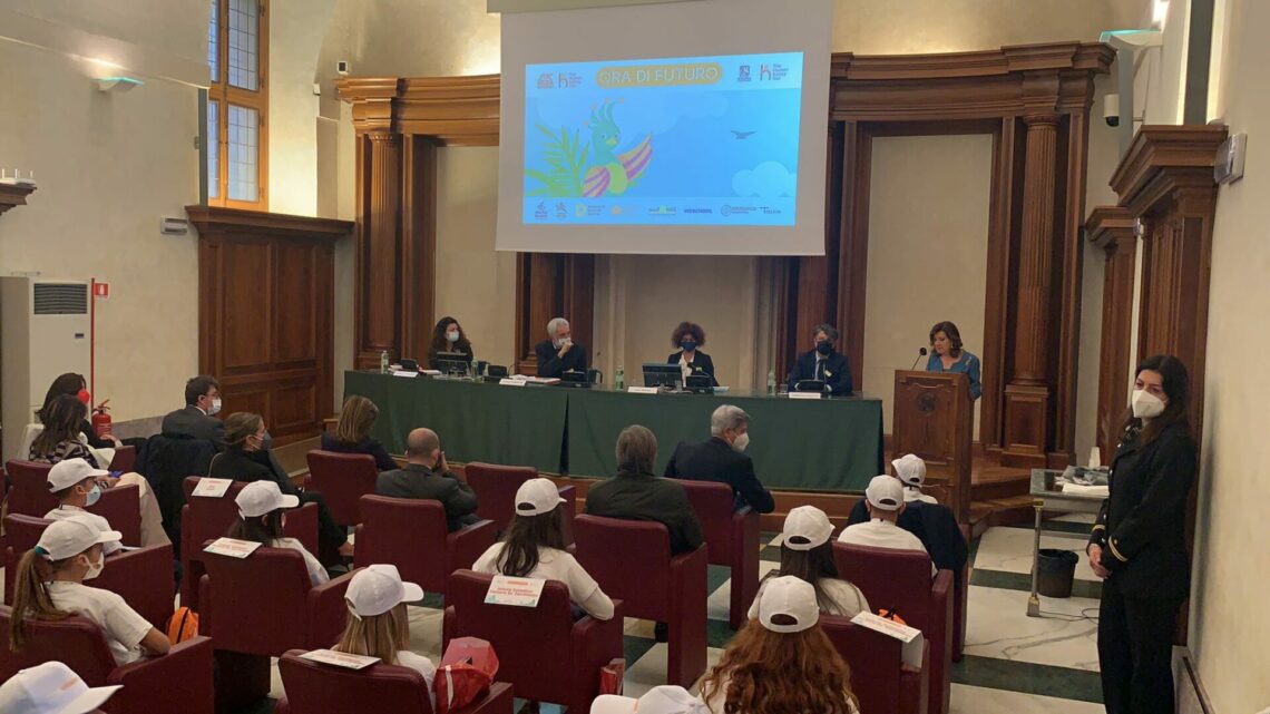 “Ora di Futuro”, la nuova scuola al centro della vita degli studenti “Ora di Futuro”, la nuova scuola al centro della vita degli studenti