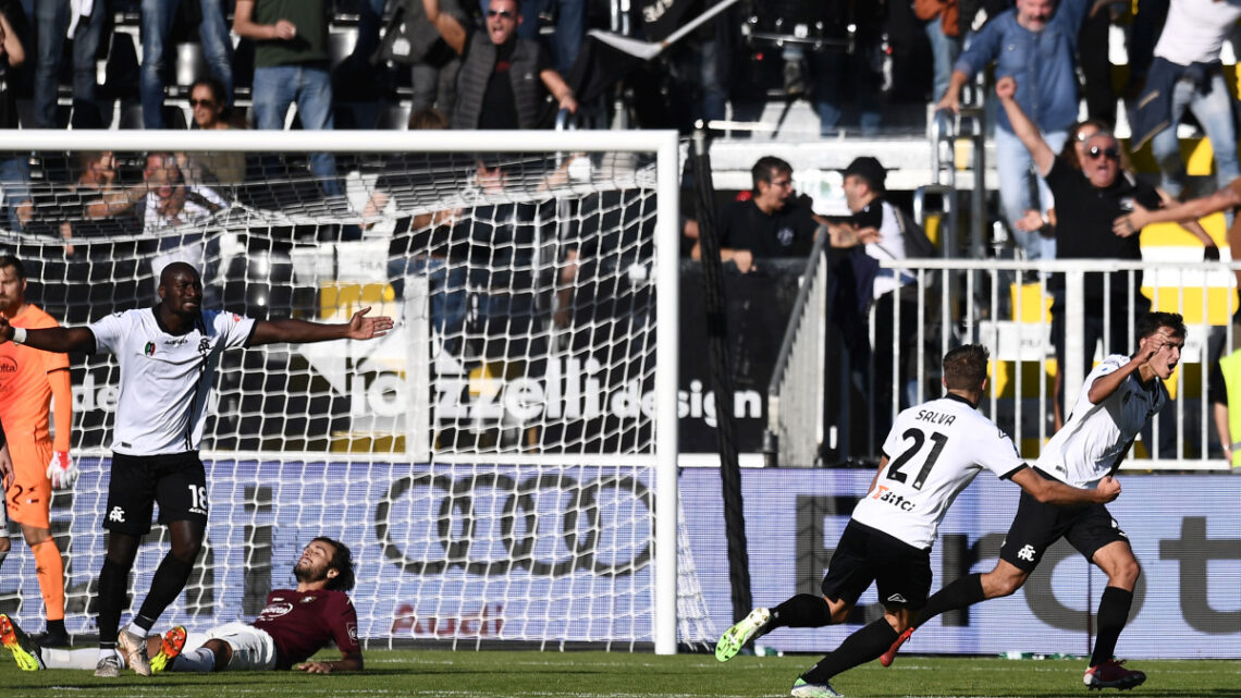 Vittoria in rimonta per lo Spezia, Salernitana ko Vittoria in rimonta per lo Spezia, Salernitana ko