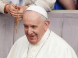 Papa “Basta atti di violenza, è sconfitta per tutti”