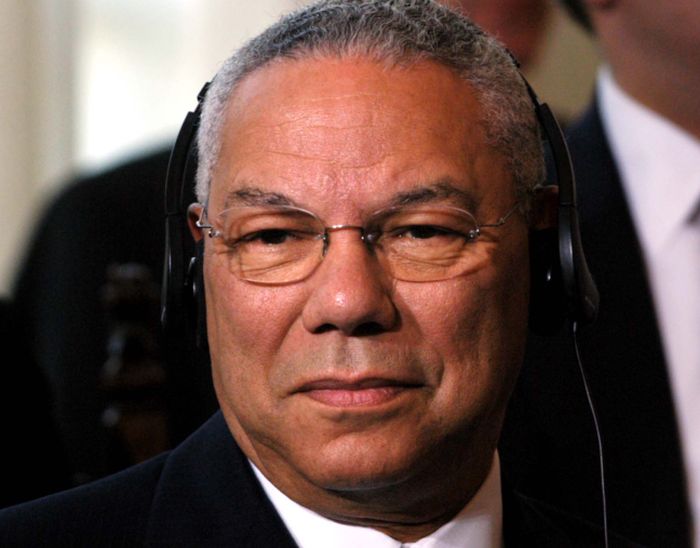 Usa, è morto ex Segretario Stato Colin Powell per complicazioni Covid Usa, è morto ex Segretario Stato Colin Powell per complicazioni Covid