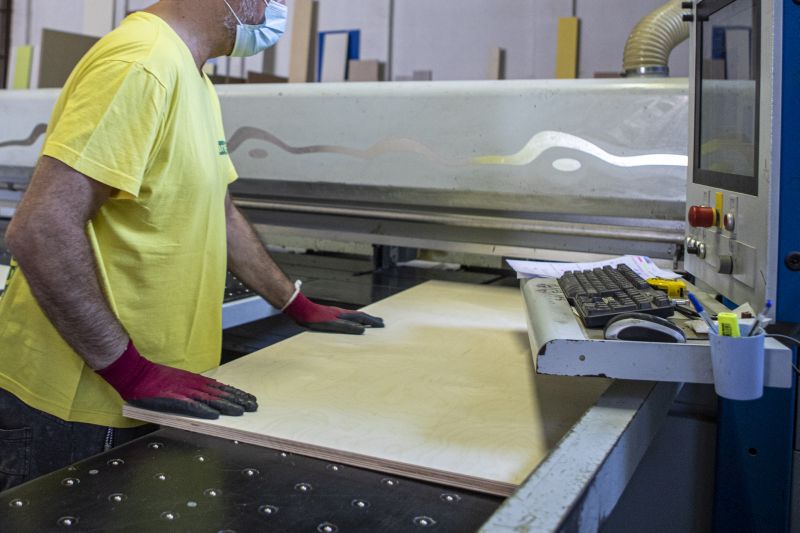 Lavoro, a luglio saldo annuo positivo con +605.000 contratti Lavoro, a luglio saldo annuo positivo con +605.000 contratti