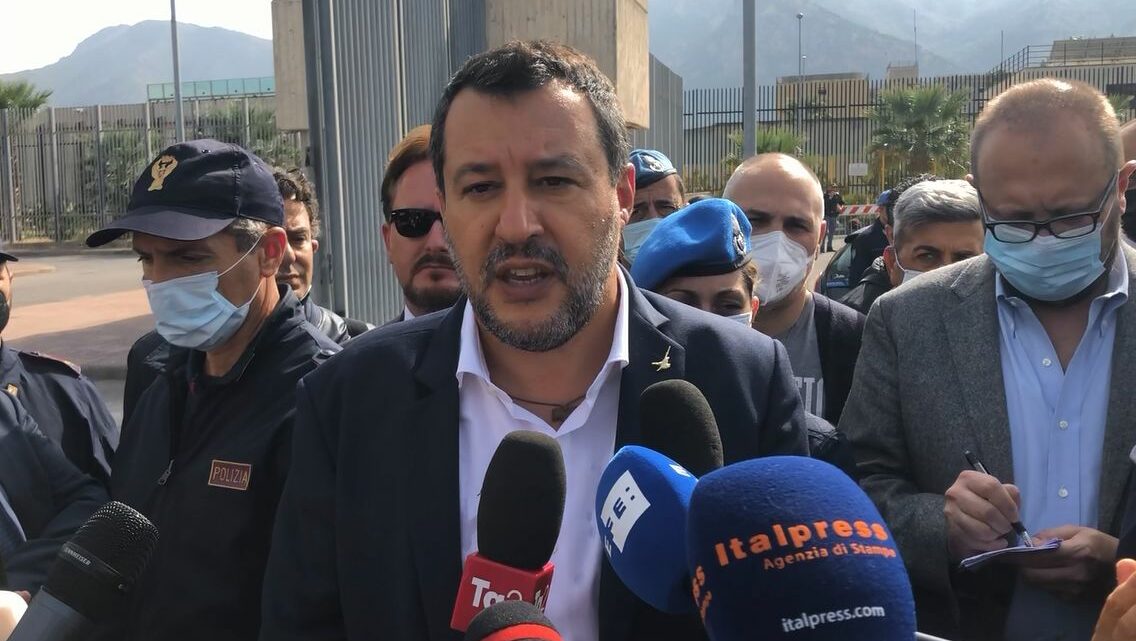 Open Arms, Salvini: “Andare a processo è surreale” Open Arms, Salvini: “Andare a processo è surreale”