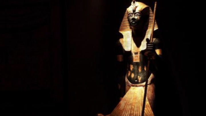 Mistero e fascino a Napoli con Tutankhamon