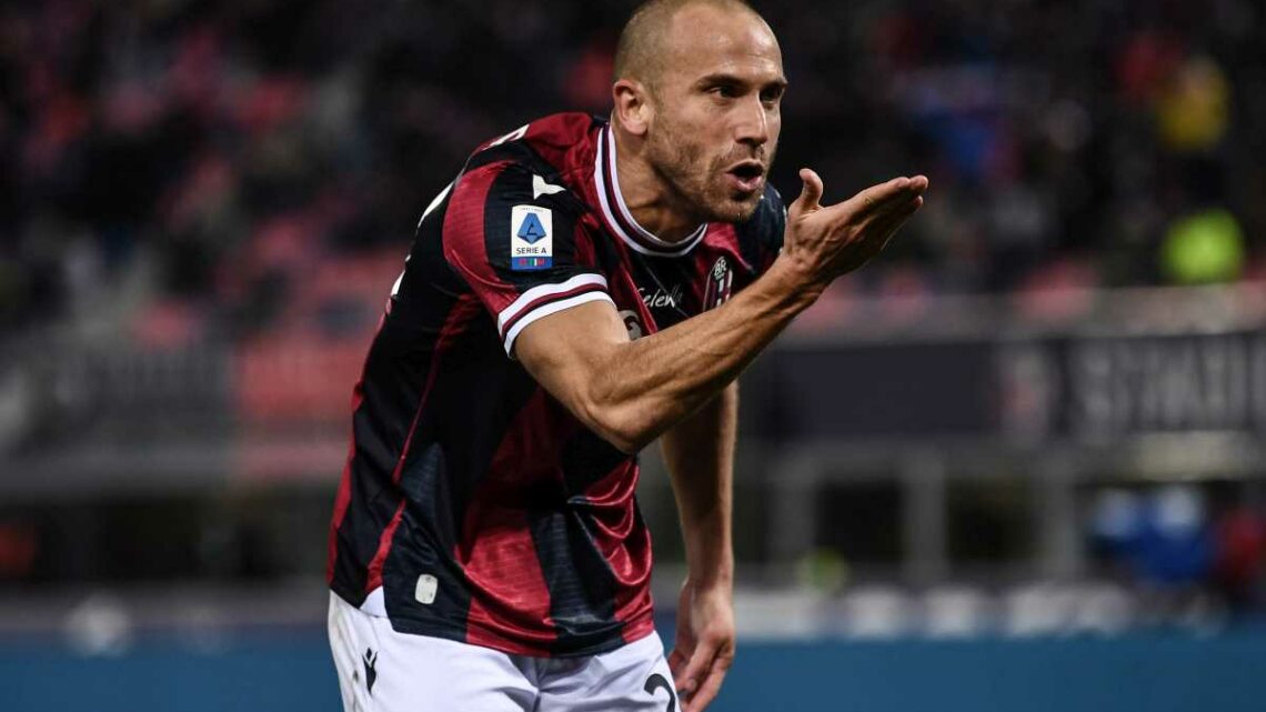De Silvestri e Arnautovic a segno, Bologna-Cagliari 2-0 De Silvestri e Arnautovic a segno, Bologna-Cagliari 2-0