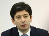 Covid, Speranza “Accelerare con richiami, superate 2 mln terze dosi”