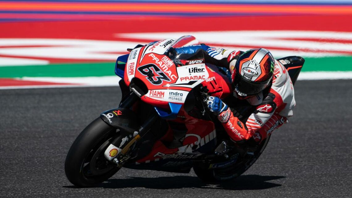 Doppietta Ducati a Portimao, Bagnaia in pole davanti a Miller Doppietta Ducati a Portimao, Bagnaia in pole davanti a Miller
