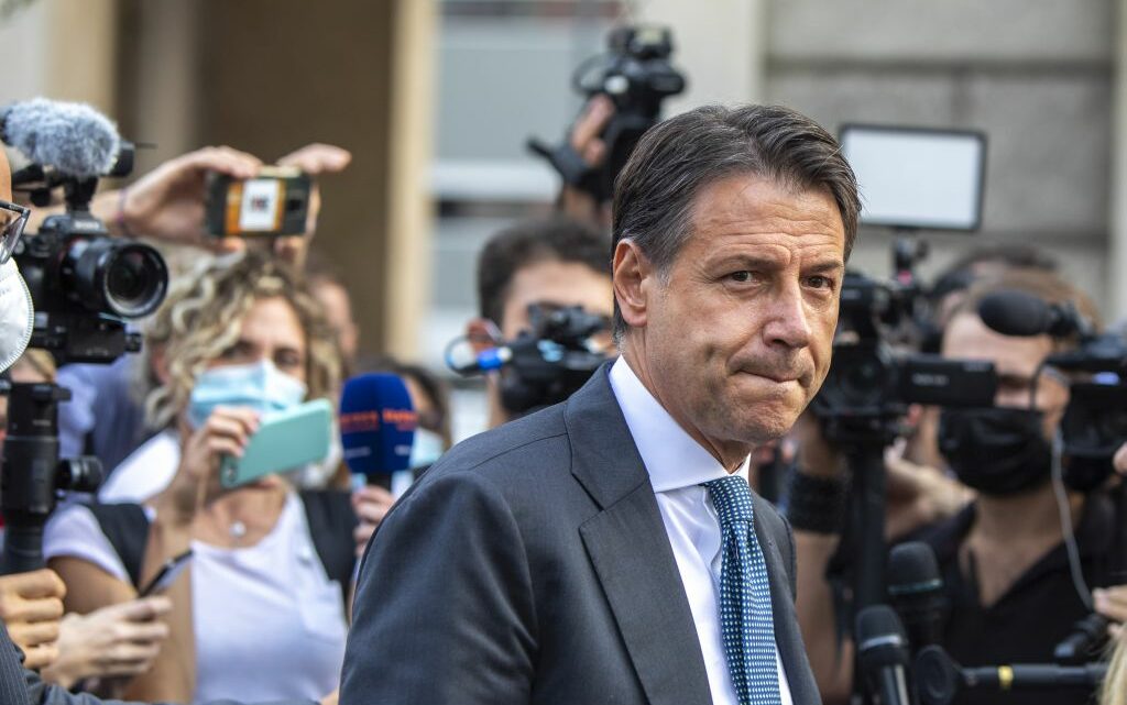 Rdc, Conte “Certa politica spara con disprezzo sulle misure di sostegno” Rdc, Conte “Certa politica spara con disprezzo sulle misure di sostegno”