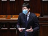 Covid, Speranza “In arrivo una curva insidiosa, serve attenzione”