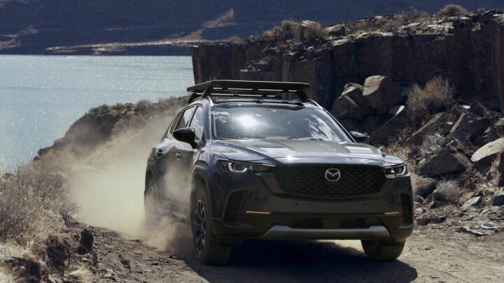 La Mazda CX-50 si presenta al mercato nordamericano