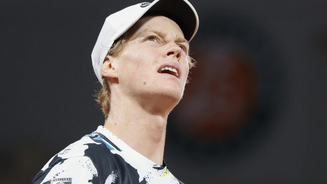 Atp Finals, Sinner batte Hurkacz all’esordio Atp Finals, Sinner batte Hurkacz all’esordio