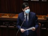 Covid, Speranza “Sfida non risolta, un errore abbassare la guardia”