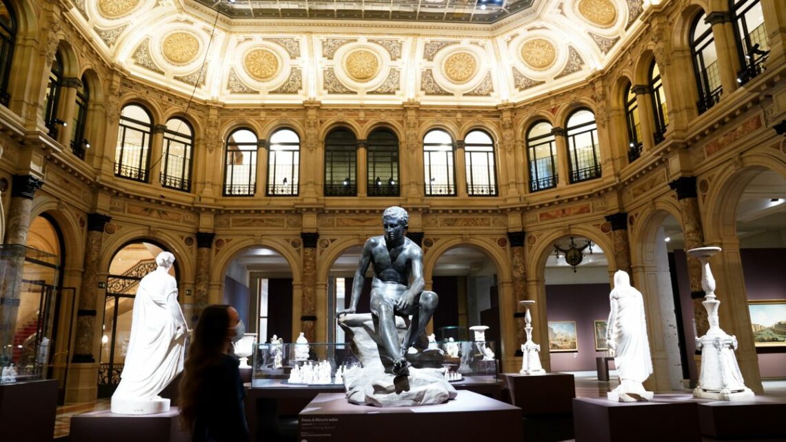 A Milano la mostra “Grand Tour, Sogno d’Italia da Venezia a Pompei” A Milano la mostra “Grand Tour, Sogno d’Italia da Venezia a Pompei”