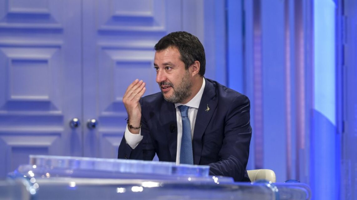 Quirinale, Salvini “Presidente di garanzia non schierato a sinistra” Quirinale, Salvini “Presidente di garanzia non schierato a sinistra”