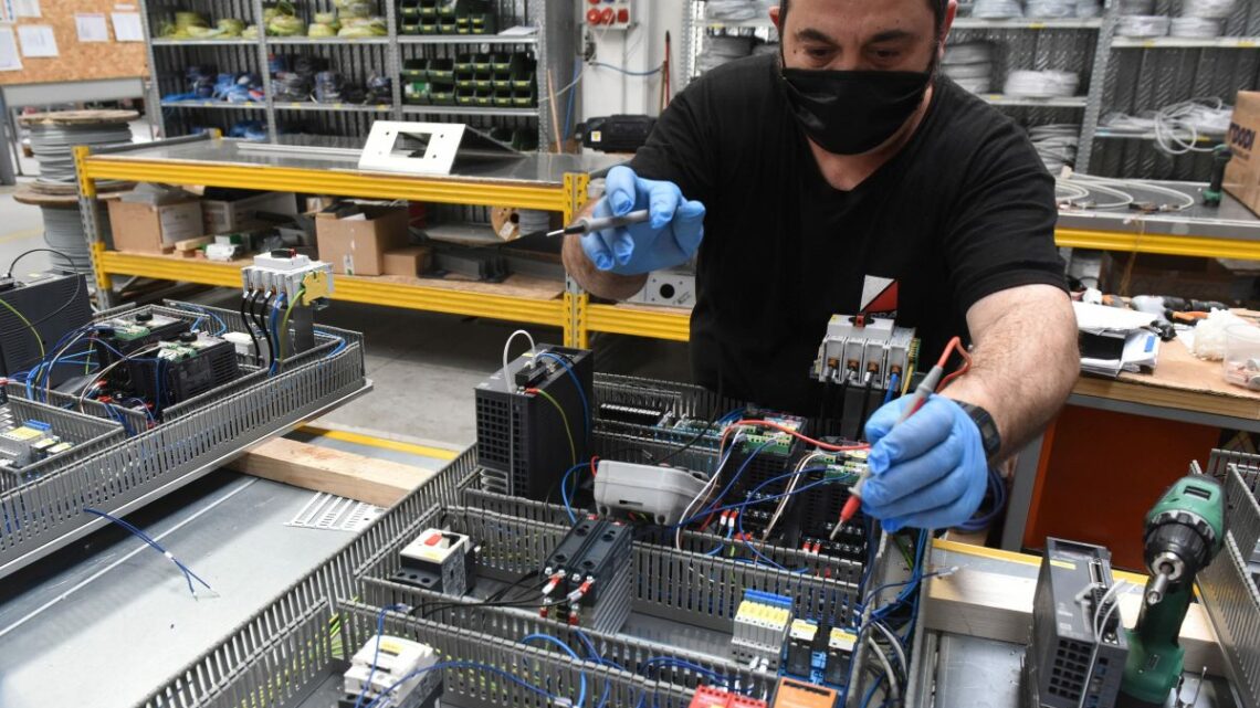 Nel 2021 creati 603 mila posti di lavoro Nel 2021 creati 603 mila posti di lavoro