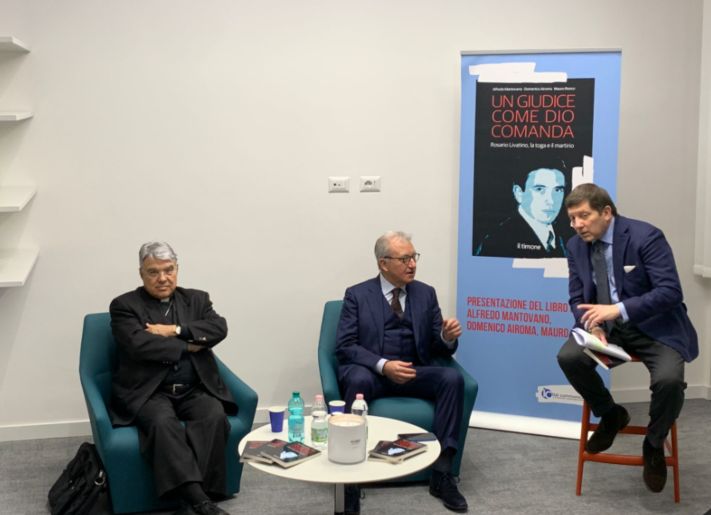 “Un giudice come Dio comanda”, un libro ricorda Rosario Livatino “Un giudice come Dio comanda”, un libro ricorda Rosario Livatino
