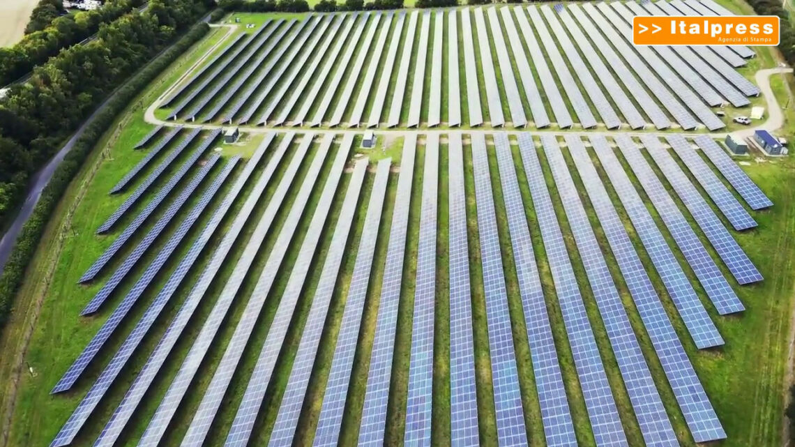 Ue, intesa pubblico-privato sugli investimenti per il clima Ue, intesa pubblico-privato sugli investimenti per il clima