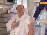 Vaccino, Berlusconi riceve la terza dose