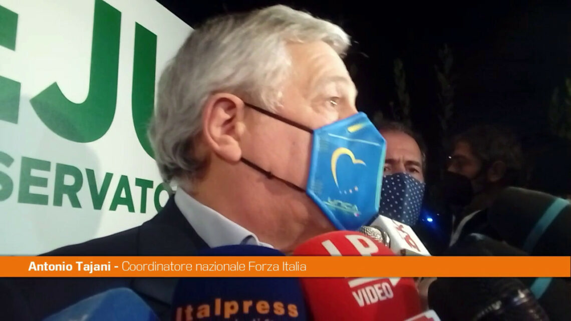 Tajani “Il Governo Draghi deve andare avanti” Tajani “Il Governo Draghi deve andare avanti”