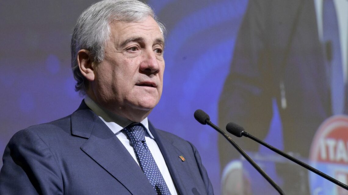 Governo, Tajani “Solo Draghi può tenerlo unito, si arrivi al 2023”