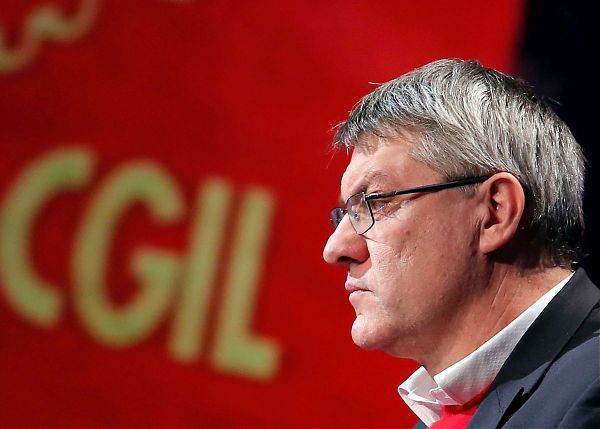 Governo, Landini: “Sono i partiti ad avere bloccato Draghi” Governo, Landini: “Sono i partiti ad avere bloccato Draghi”