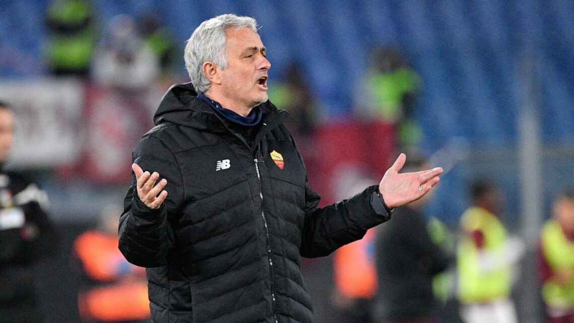 Mourinho “Roma a Sofia per vincere, poi vedremo il risultato del Bodo” Mourinho “Roma a Sofia per vincere, poi vedremo il risultato del Bodo”