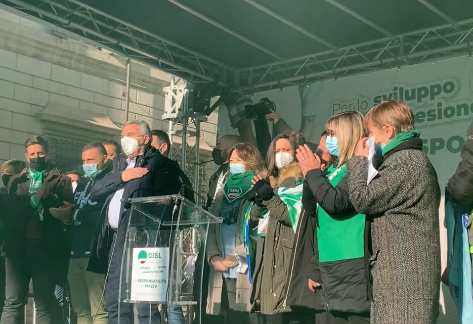 Cisl in piazza, Sbarra “Rottura profonda con Cgil e Uil, fare chiarezza” Cisl in piazza, Sbarra “Rottura profonda con Cgil e Uil, fare chiarezza”