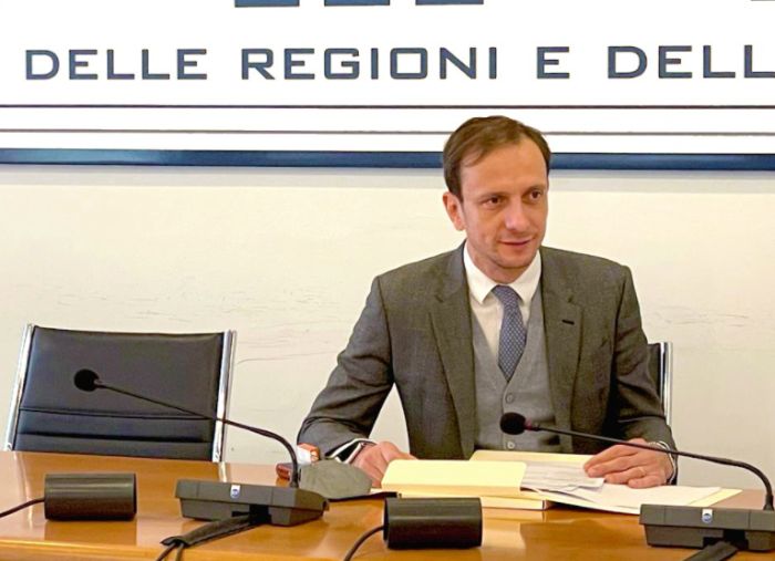 Fedriga “Aboliamo la quarantena per chi ha fatto la terza dose” Fedriga “Aboliamo la quarantena per chi ha fatto la terza dose”