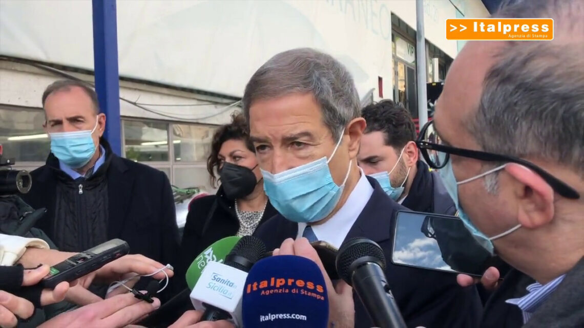 Covid, appello Musumeci: “Vaccinare i piccoli è un atto d’amore” Covid, appello Musumeci: “Vaccinare i piccoli è un atto d’amore”