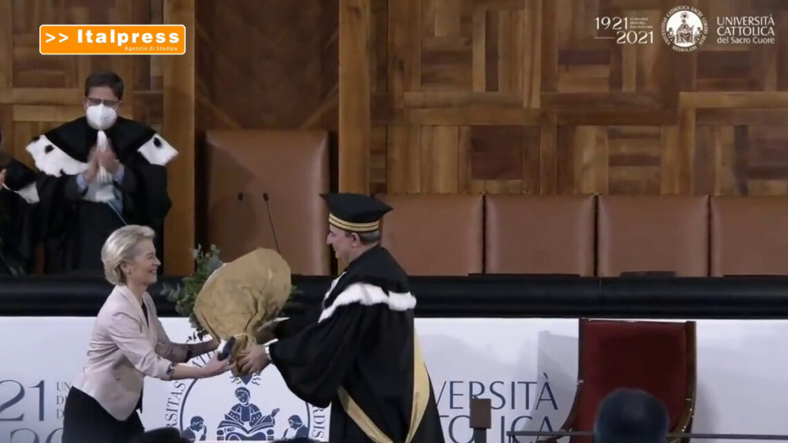 L’Università Cattolica festeggia 100 anni e punta sull’Europa L’Università Cattolica festeggia 100 anni e punta sull’Europa