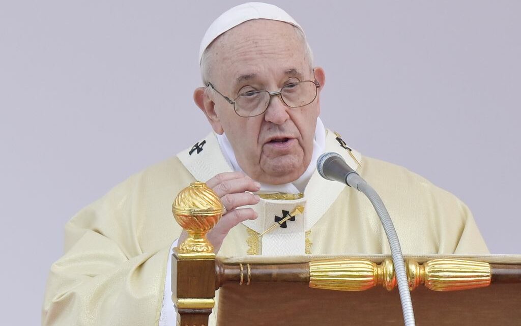 Papa “Accogliamo concretamente Dio in nostre oscurità” Papa “Accogliamo concretamente Dio in nostre oscurità”