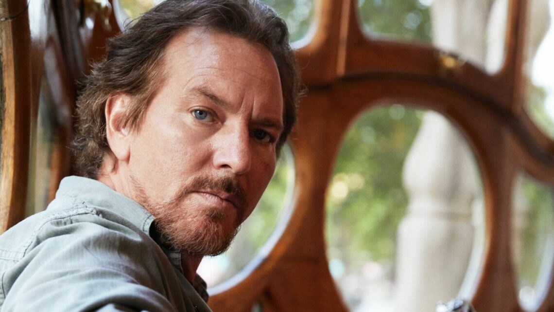 Eddie Vedder, esce il nuovo singolo “Brother The Cloud” Eddie Vedder, esce il nuovo singolo “Brother The Cloud”