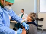 Vaccino, nell’ultima settimana oltre 4,5 milioni di somministrazioni