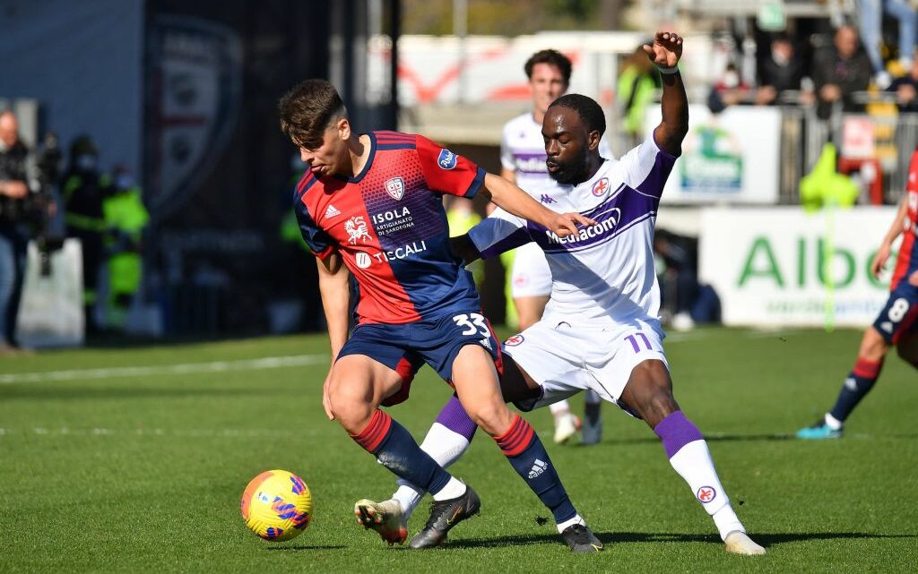 Cagliari-Fiorentina 1-1, sardi raggiunti dai viola in dieci Cagliari-Fiorentina 1-1, sardi raggiunti dai viola in dieci