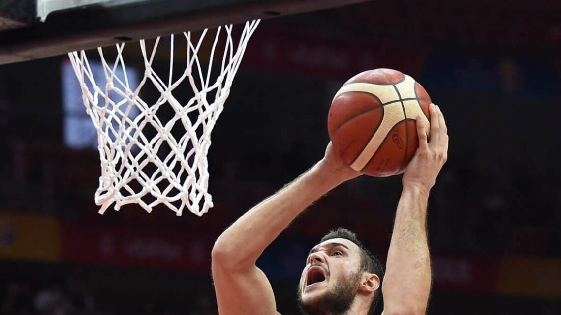 Atlanta vince sul campo di Charlotte, 10 punti di Gallinari Atlanta vince sul campo di Charlotte, 10 punti di Gallinari