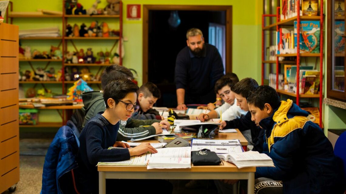 Covid, Cariplo e Bocconi aiutano i ragazzi in difficoltà nello studio Covid, Cariplo e Bocconi aiutano i ragazzi in difficoltà nello studio