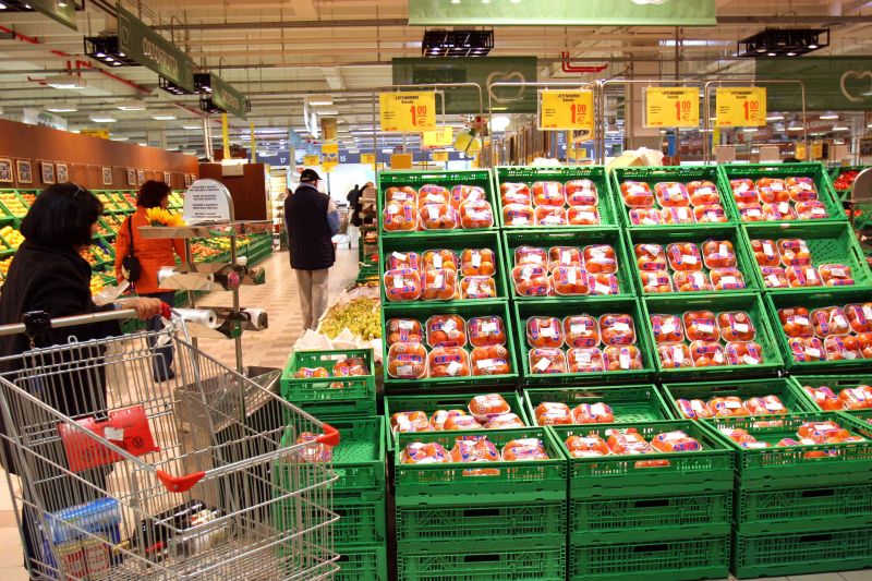 A gennaio indice fiducia consumatori e imprese in calo A gennaio indice fiducia consumatori e imprese in calo