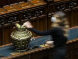 Quirinale, fumata nera alla sesta votazione, Mattarella a quota 336