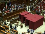 Quirinale, fumata nera alla settima votazione, Mattarella a quota 387