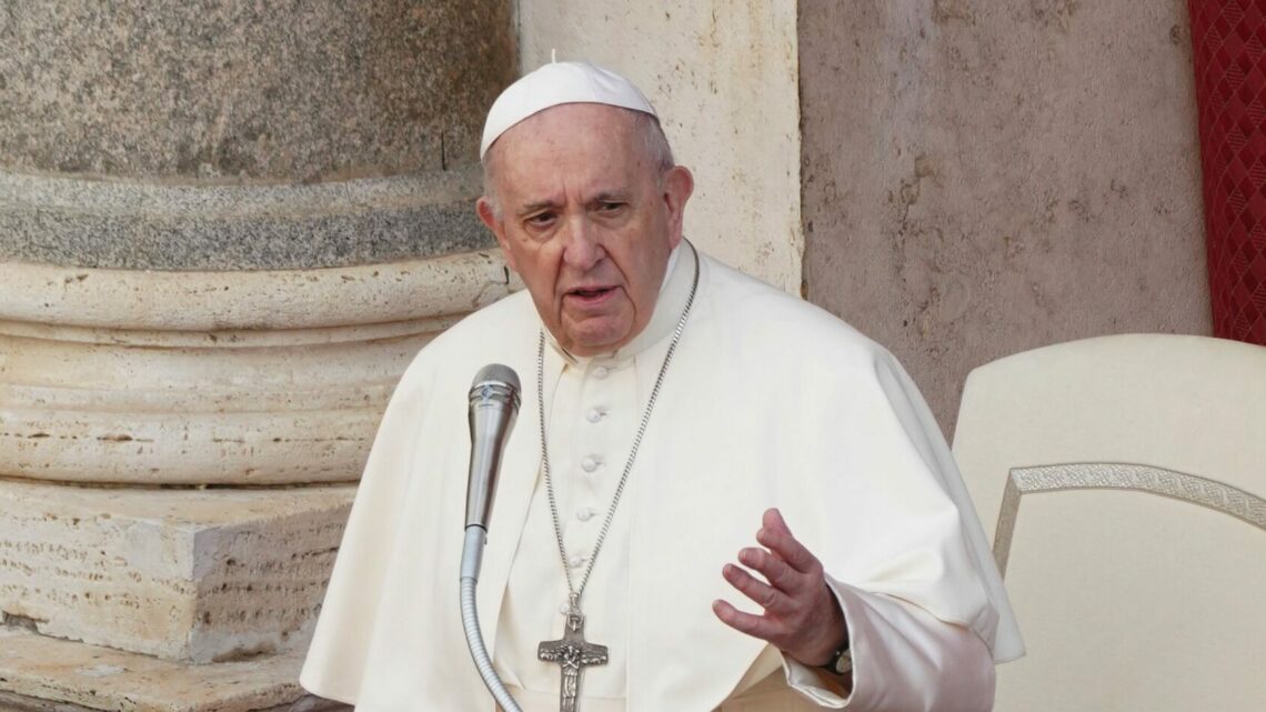 Covid, Papa “Spero che presto riusciremo a superare la prova” Covid, Papa “Spero che presto riusciremo a superare la prova”