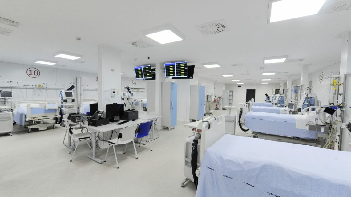Covid, 57.715 nuovi casi e 349 decessi in 24 ore Covid, 57.715 nuovi casi e 349 decessi in 24 ore
