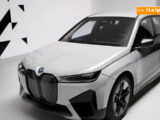 BMW iX Flow, la carrozzeria cambia colore come per magia