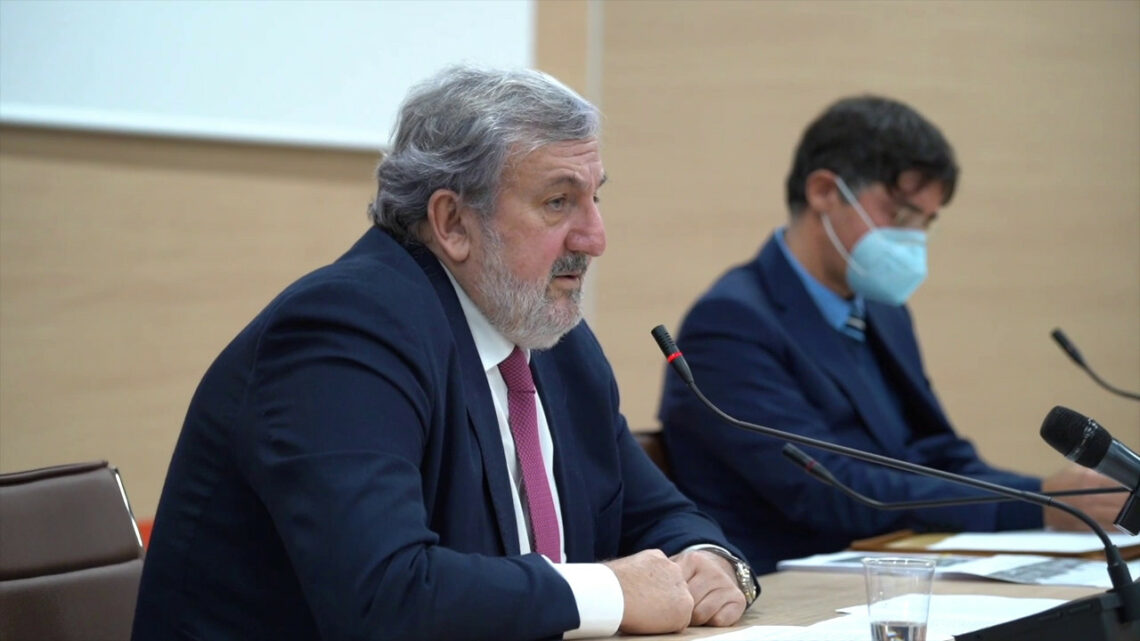 Taranto, presentato il rapporto di valutazione impatto sanitario Taranto, presentato il rapporto di valutazione impatto sanitario