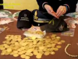 Genova, sequestrati contante e monete per 600 mila euro