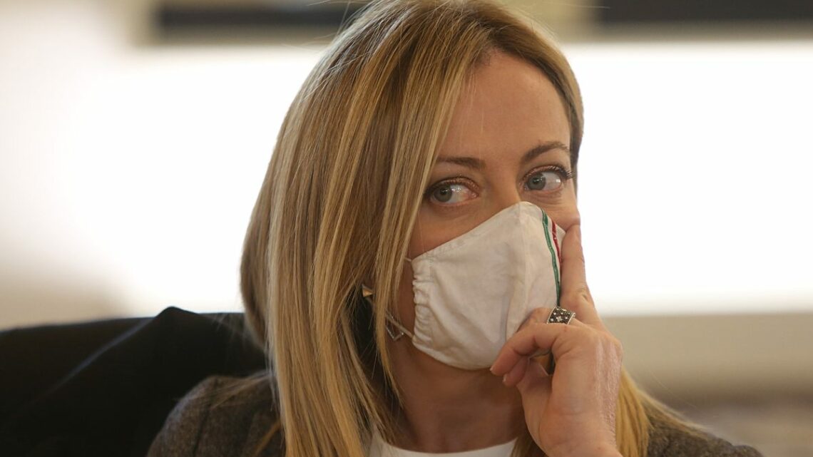 Meloni “Il green pass va abolito subito” Meloni “Il green pass va abolito subito”