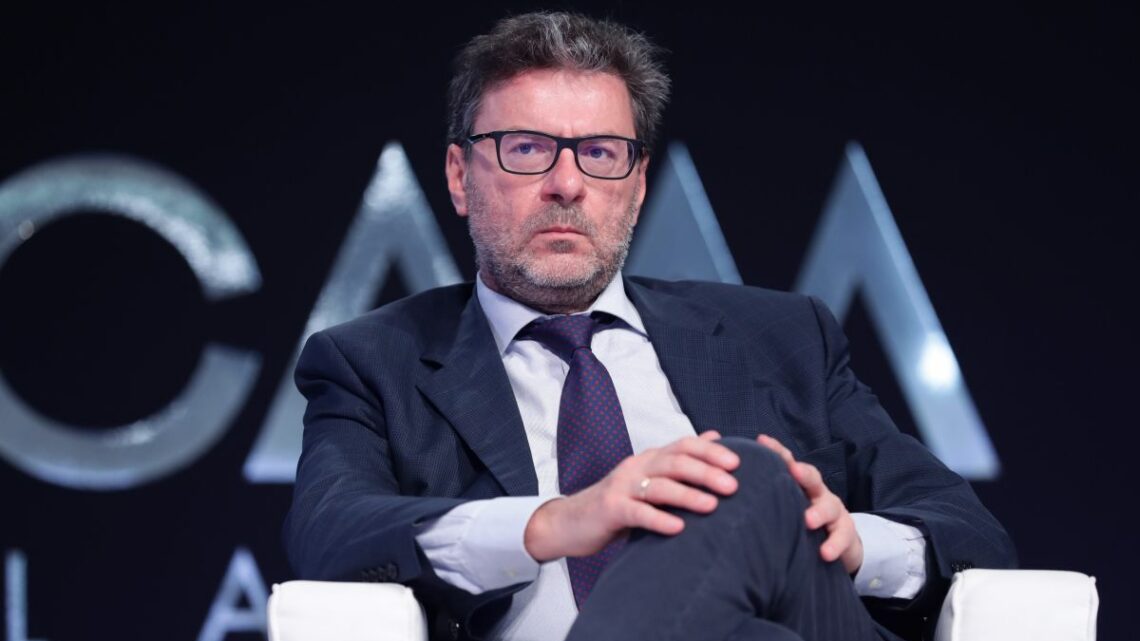 Giorgetti “In Cdm un Fondo Auto per incentivi e filiera” Giorgetti “In Cdm un Fondo Auto per incentivi e filiera”