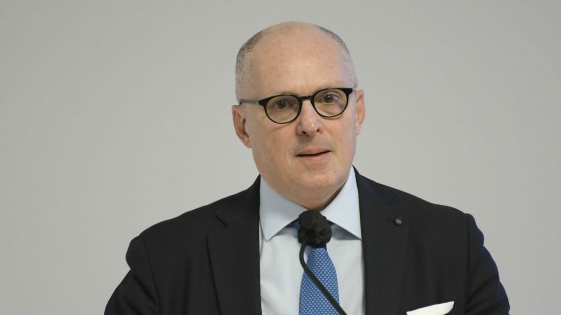 Covid, Ricciardi: “Sì a una quarta dose per medici e fragili” Covid, Ricciardi: “Sì a una quarta dose per medici e fragili”