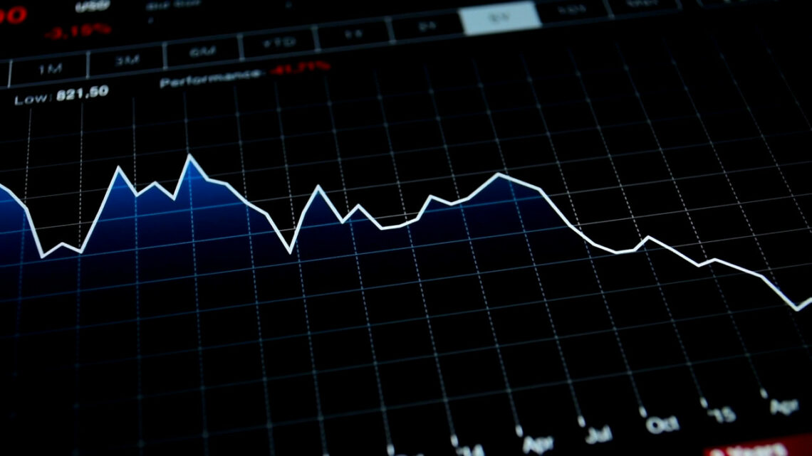 A febbraio il Pil arretra, pesano le incertezze sull’economia A febbraio il Pil arretra, pesano le incertezze sull’economia