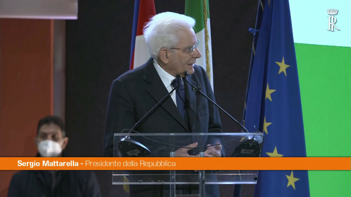 Mattarella “Fiducia tra i bambini diventi fiducia tra gli Stati” Mattarella “Fiducia tra i bambini diventi fiducia tra gli Stati”