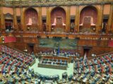 Ucraina, la Camera approva la risoluzione di maggioranza e di FdI